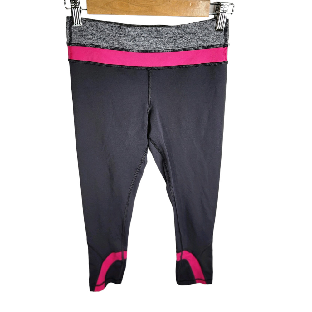 Lululemon Run Inspire Crop II Legging Women's Size‎ 4 Grey Heathered Grey Pink